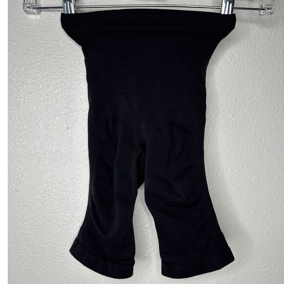 Skims Black High Waist Biker Shorts S/M | Seamless Shaping Stretch - Picture 2 of 10